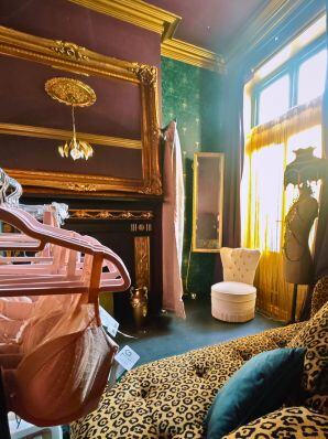 Fitting room at The BRAologist